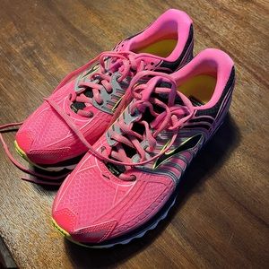 Barely Worn Women’s Brooks Glycerin - Size 8